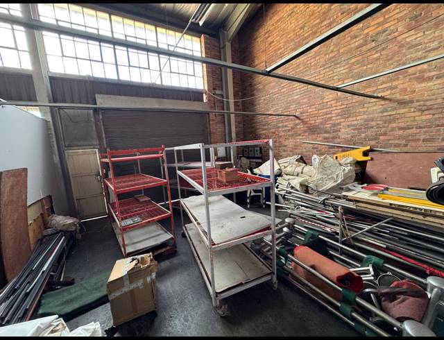 570M² WAREHOUSE TO LET IN WYNBERG